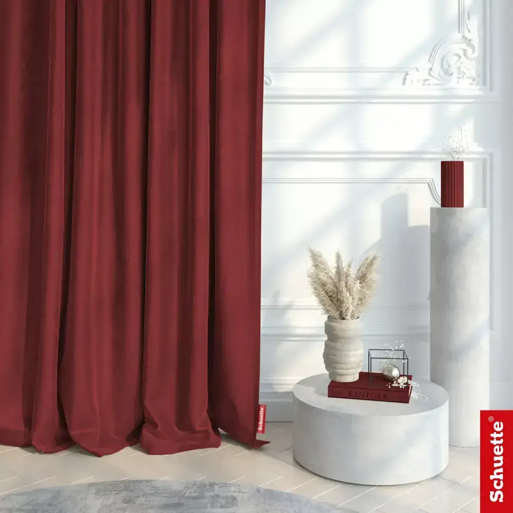 Les rideaux rouges pour une décoration audacieuse et chaleureuse