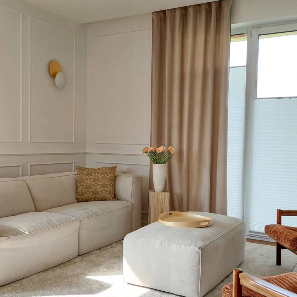 Guía experta: Combinar cortinas y estores según el color